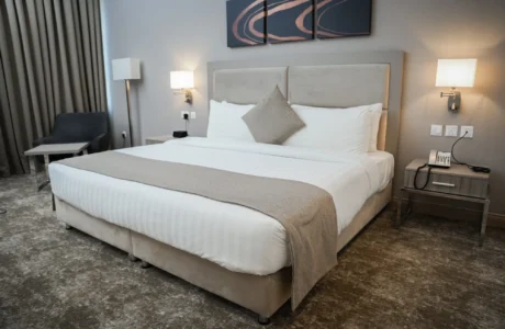 Deluxe King bed Room